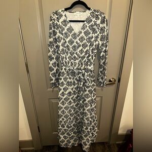 DownEast Blue and White Long Sleeve Dress